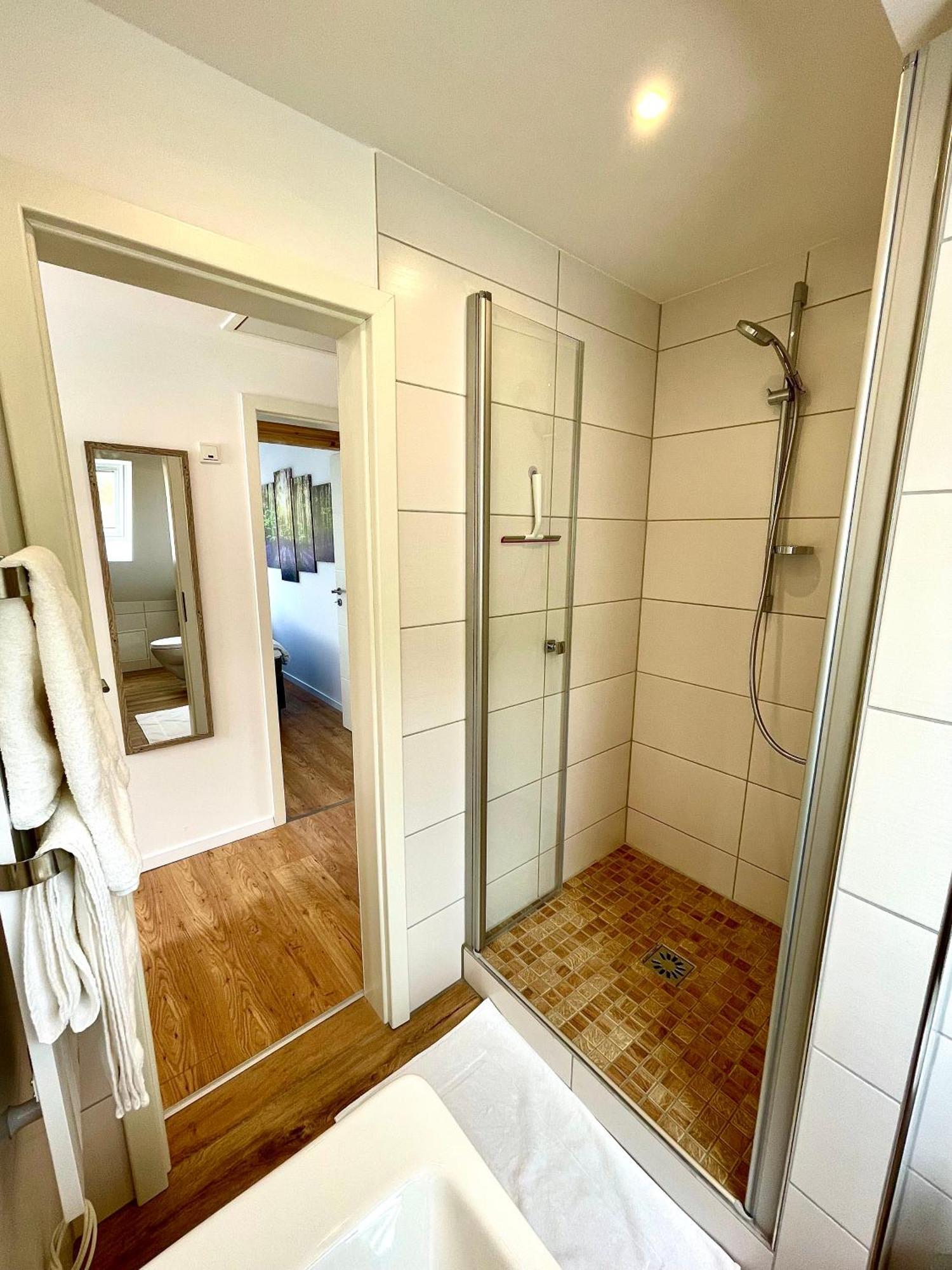 Sky Apartment, Blick Zur Mosel, Grosser Balkon, Kaffeemaschine, Smart Tv Zell Eksteriør billede